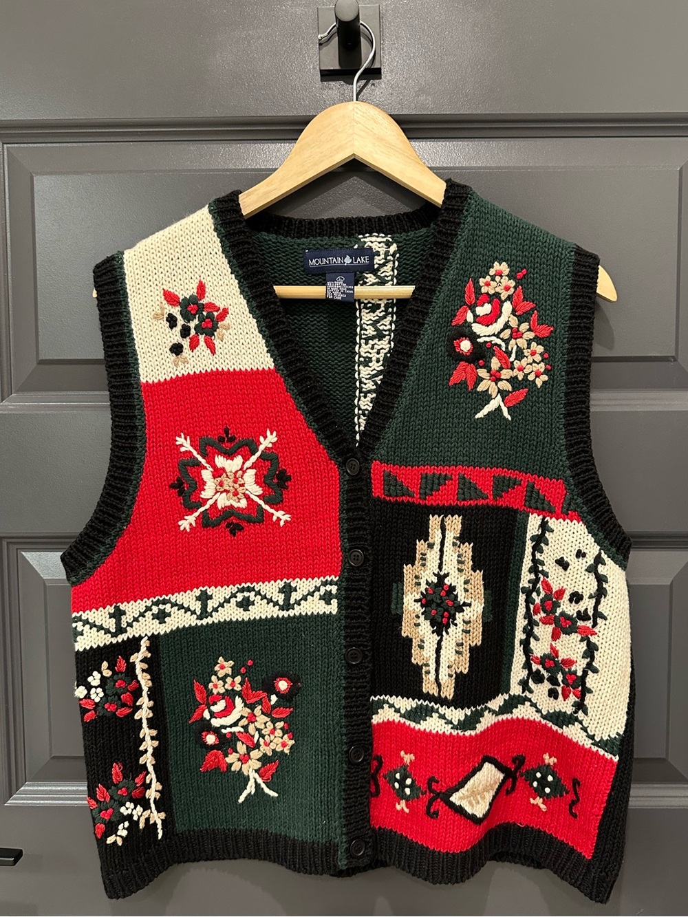 Vintage Mountain Lake Knit Sweater Vest